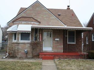 16245 Forest Ave, Eastpointe, MI 48021