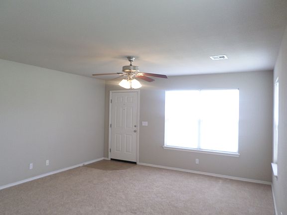 2nd image of 2995 Creekside Dr