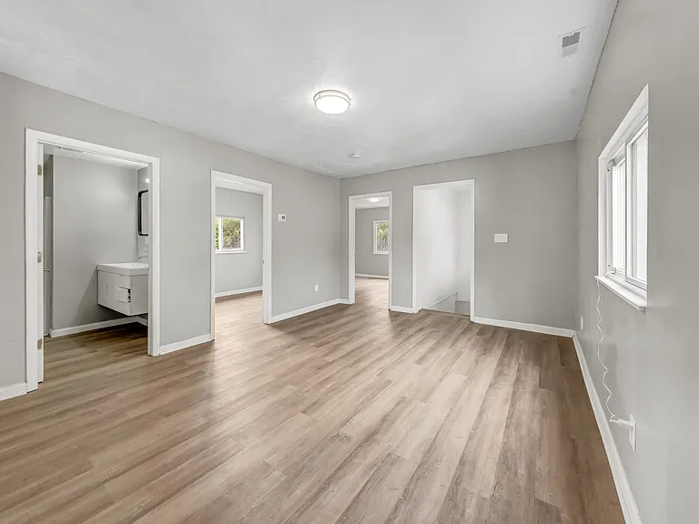 3449 Wade Ave #U — Photo 5