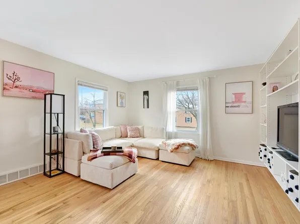 1239 East Randolph COURT #C, Milwaukee, WI 53212
