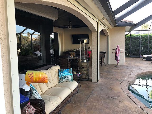 5th image of 4614 SW 24th Pl