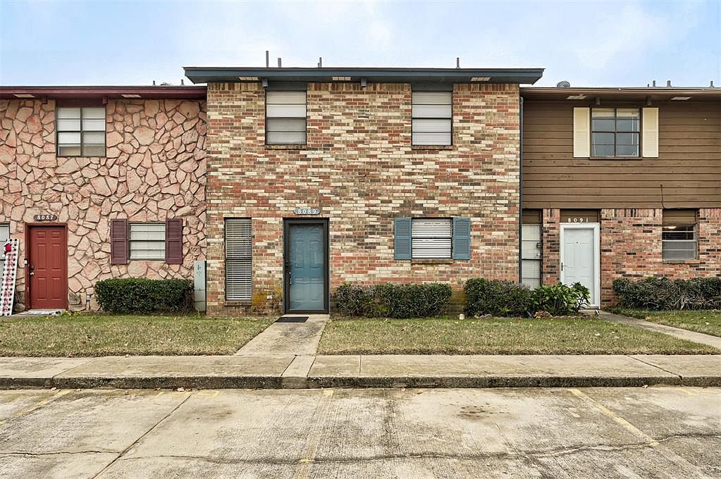 sanson⭐︎ 8089 S 85th St, Franklin, WI 53132 | Zillow