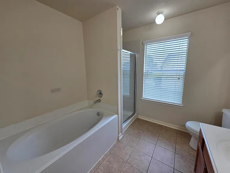 11805 Princess Garden Way — Photo 16