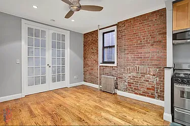 Rented by Century 21 Premier 