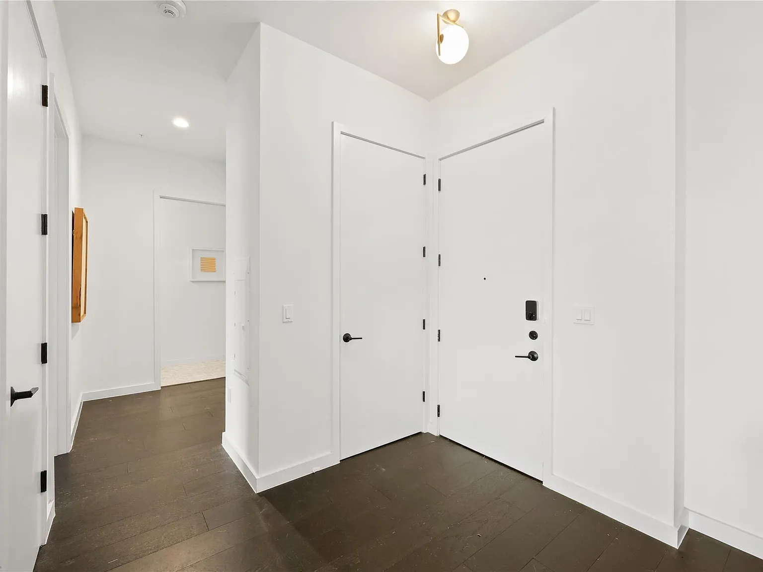 2 bed, 2.5 bath, 1496 sqft, $5,500 — Photo 2