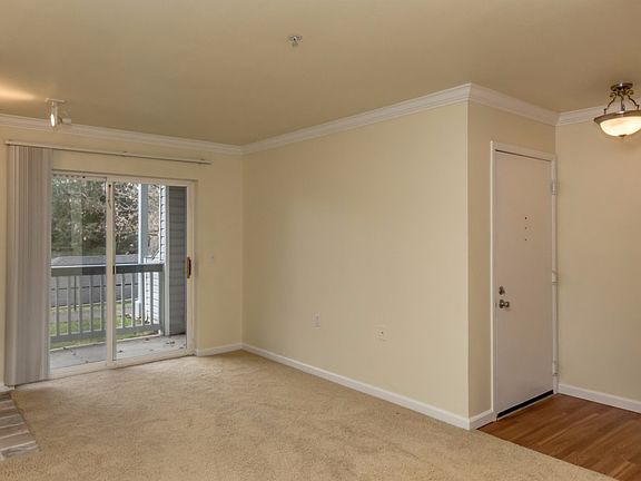 5th image of 33020 10th Ave SW #102