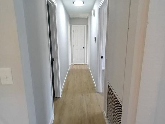 4th image of 203 Pine Hills Dr