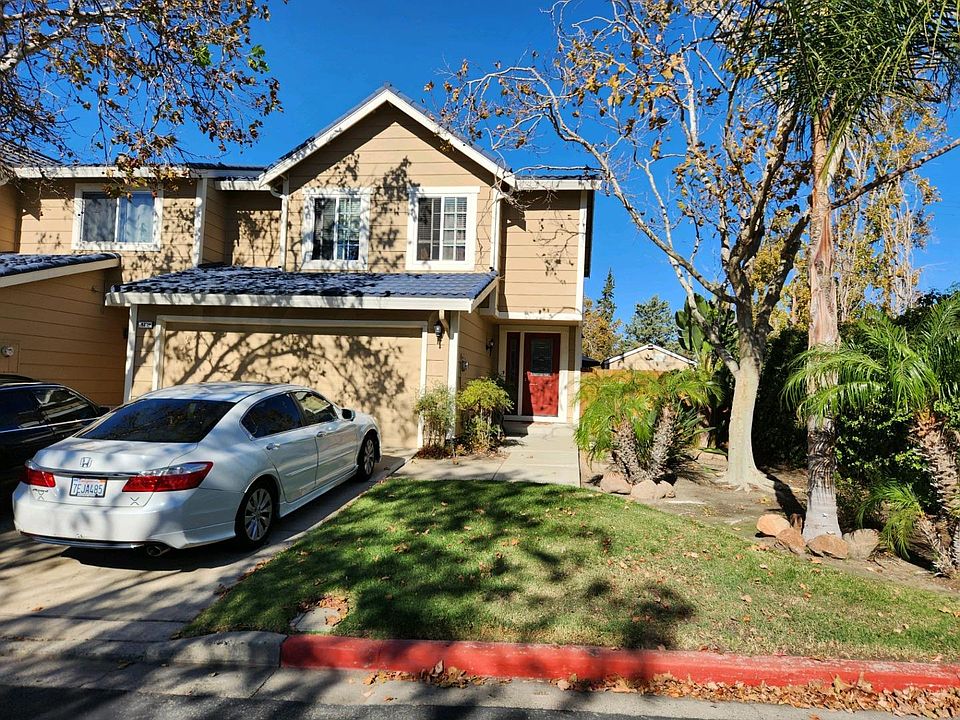 1st image of 421 Shoreline Dr