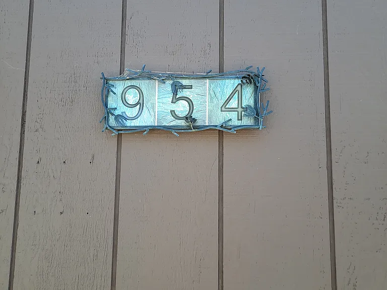 954 Omaha — Photo 2