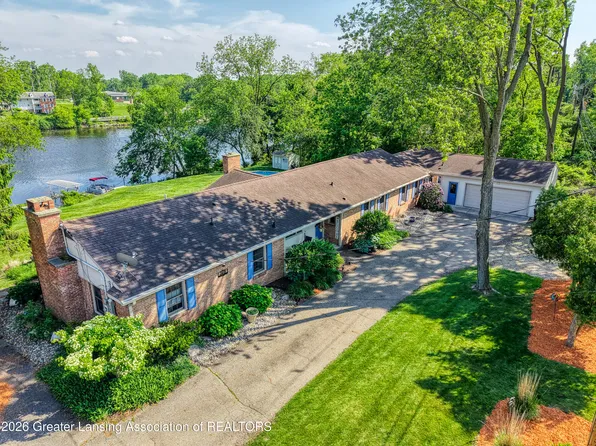 3619 Waverly Hills Rd, Lansing, MI 48917