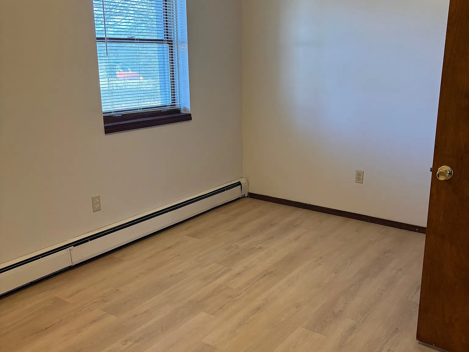 1 bed, 400 sqft, $650 — Photo 4