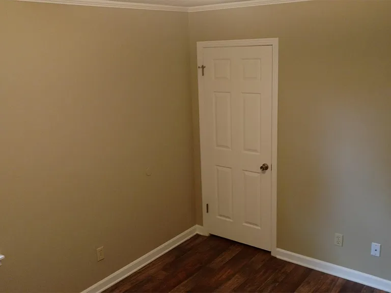 98 S Burns St #6 — Photo 5