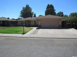 2416 Stone Crop Ln, Modesto, CA 95355