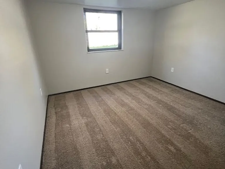 213 Baer Dr — Photo 4