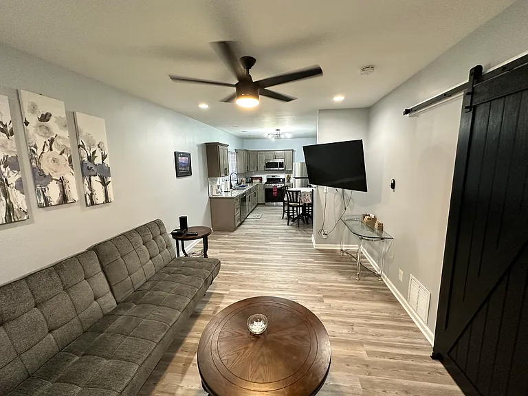 104 Howell St #1 — Photo 6