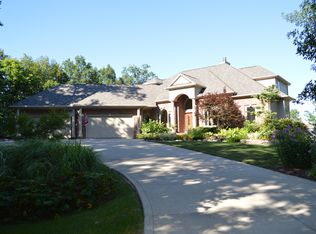 9806 Homestead Ridge Pkwy, Leo, IN 46765