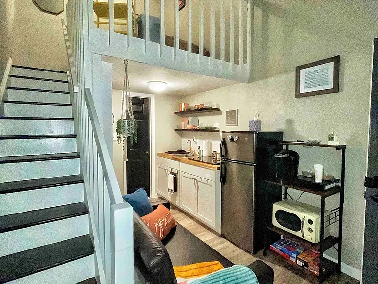 Pullen Apartments — Photo 11