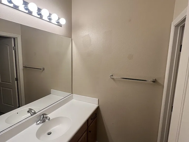 1612 Camino Largo St — Photo 13