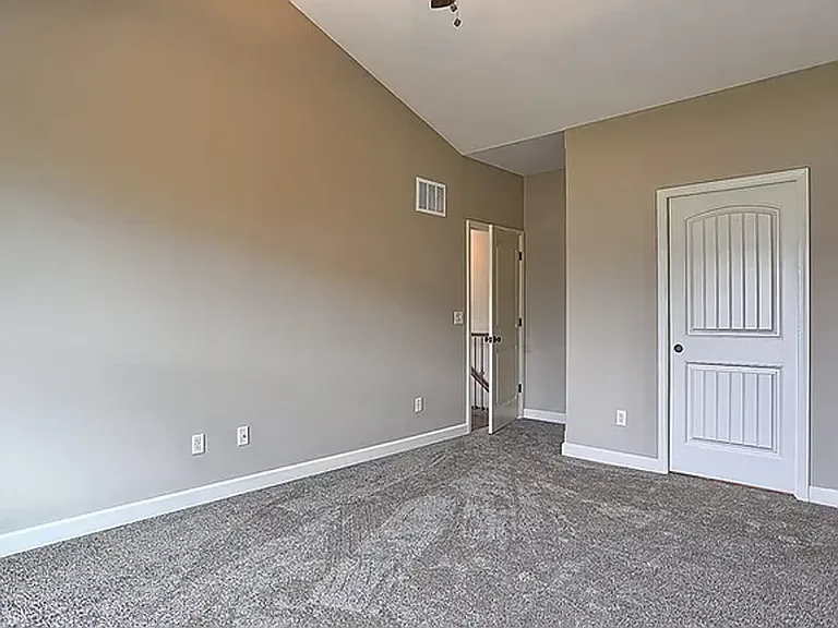 108 Cattail Ave — Photo 17