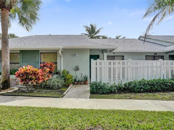3897 Carambola Cir N #29127, Coconut Creek, FL 33066