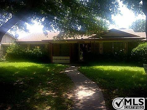2nd image of 2029 Aloha Dr