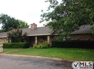 1603 S Stratton St, Decatur, TX 76234