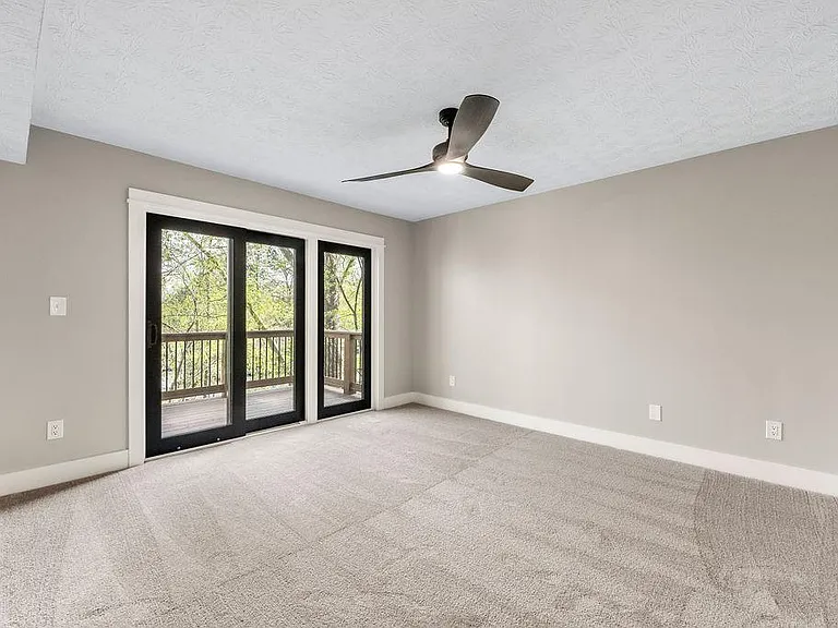 516 Park Ridge Cir — Photo 11