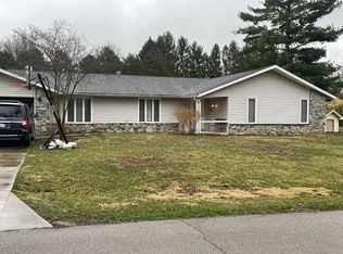 1704 N Buckeye Rd, Muncie, IN 47304