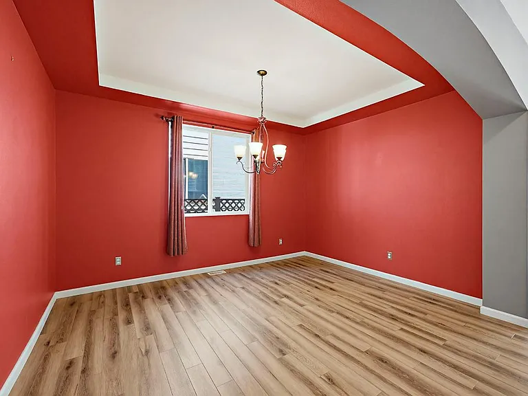 9966 Dain St SE — Photo 6