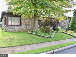 1800 County St, Laureldale, PA 19605
