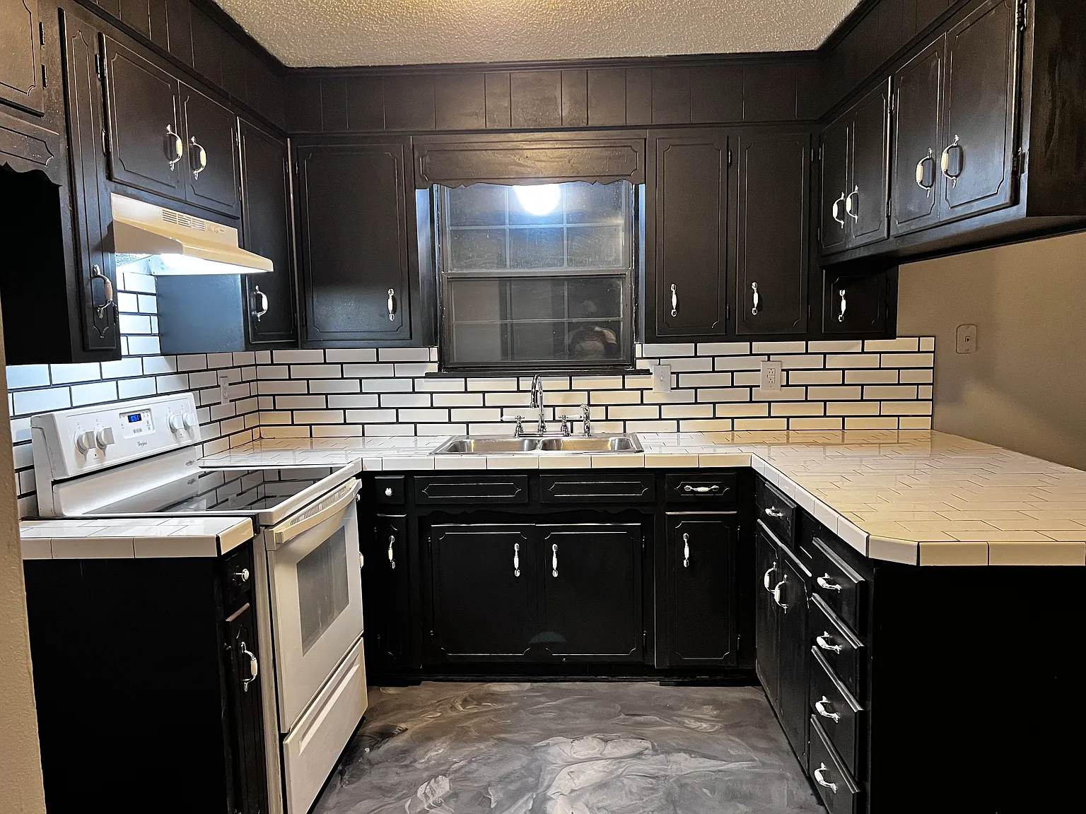 3 bed, 1.5 bath, 1040 sqft, $1,200 — Photo 2