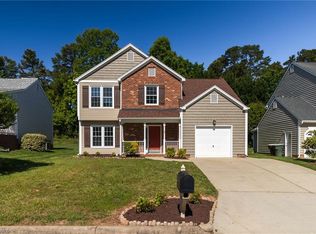 16 Topridge Ct, Greensboro, NC 27407