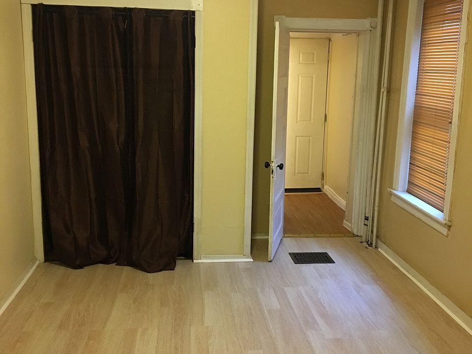 2nd image of 4 Franklin St