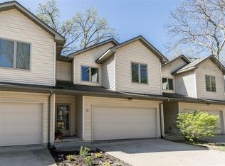 936 23rd Ave APT G, Coralville, IA 52241