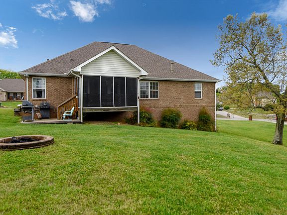 3rd image of 1346 Meadside Dr