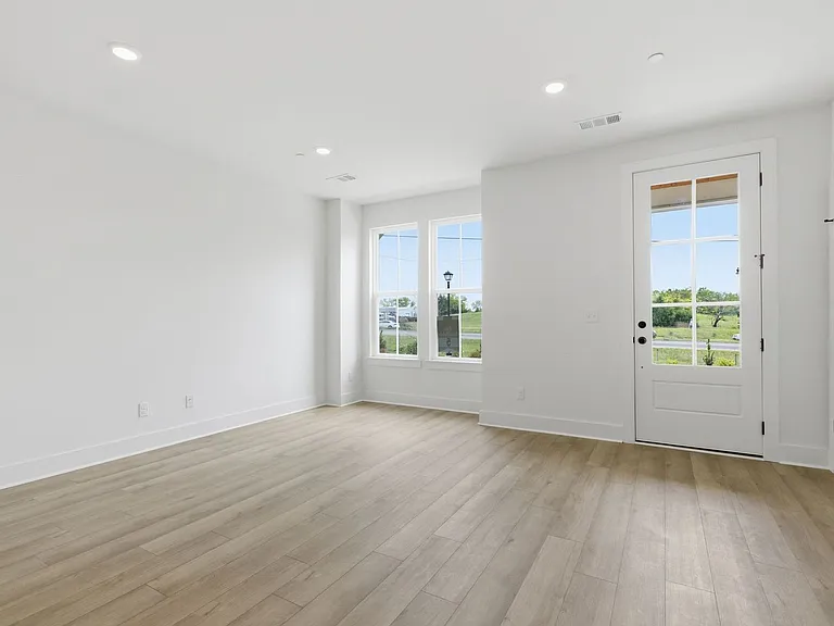 124 Nearwater Pl #5 — Photo 5