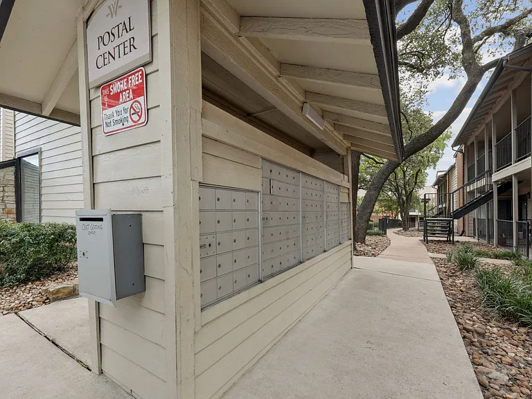 Westdale Pointe — Photo 27