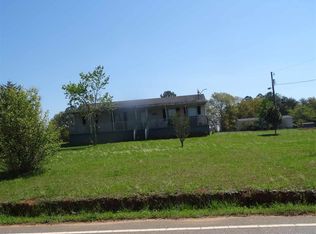 922 Turkey Farm Rd, Chesnee, SC 29323