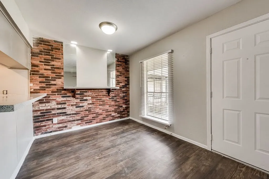 The Bianca Apartments — Photo 2