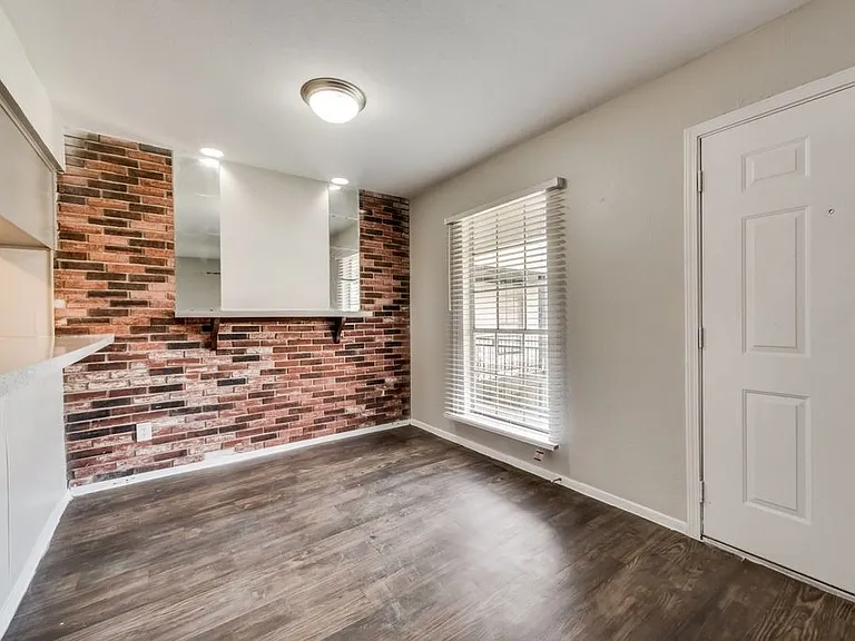 The Bianca Apartments — Photo 2
