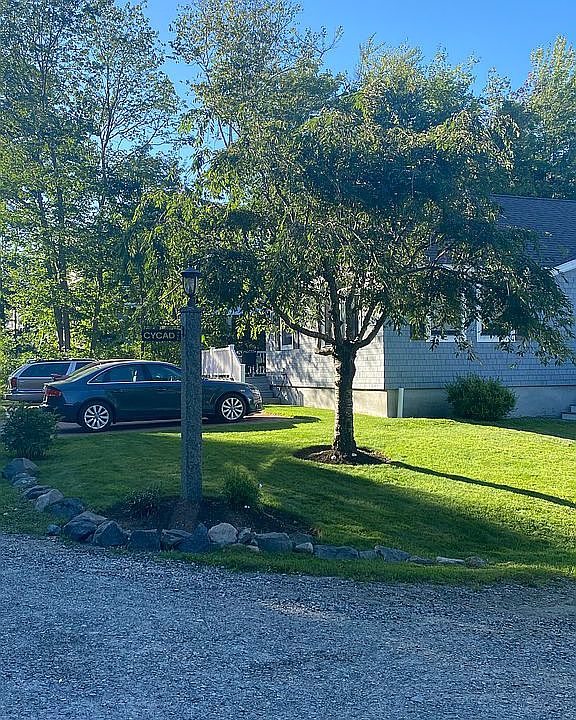 2nd image of 120 Cycad Ave