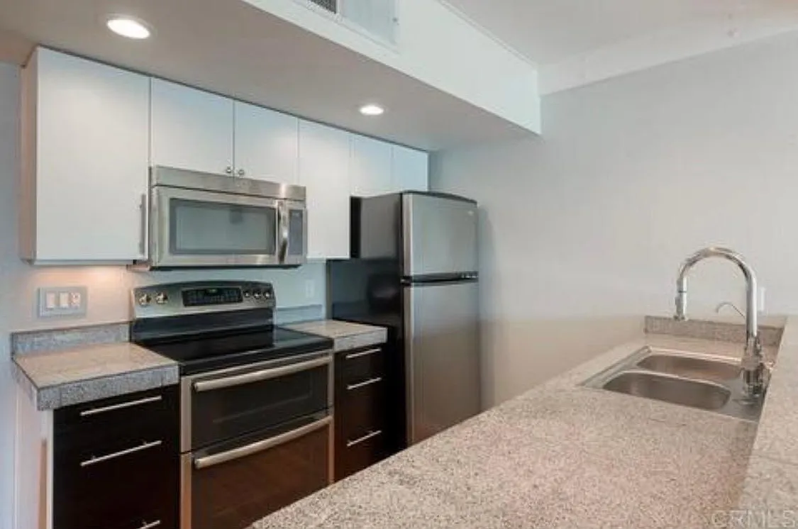 6275 Rancho Mission Rd — Photo 3