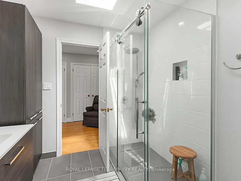21 Hadley Rd — Photo 32