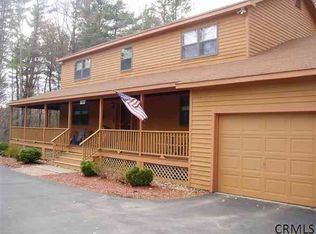 147 Werking Rd, East Greenbush, NY 12061