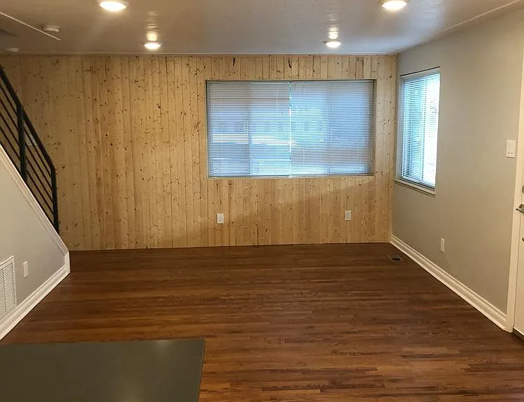 1284 S Harrison St — Photo 9