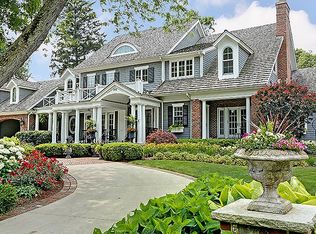 362 N Park Blvd, Glen Ellyn, IL 60137
