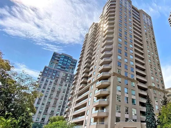 18 Hillcrest Ave, Toronto, ON