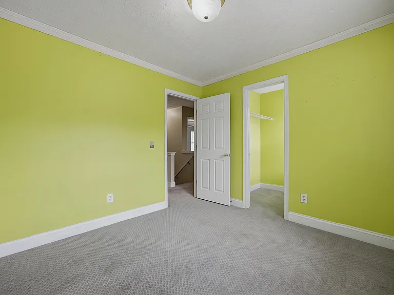 5054 Lancashire Ct — Photo 17
