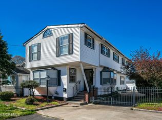 11 Dakota Ave, Middletown, NJ 07748