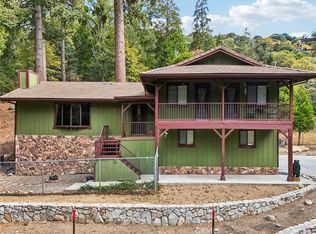 25089 Moon Dr, Crestline, CA 92325